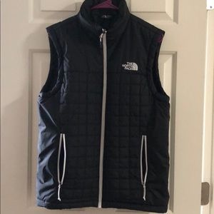 Men’s North Face Vest